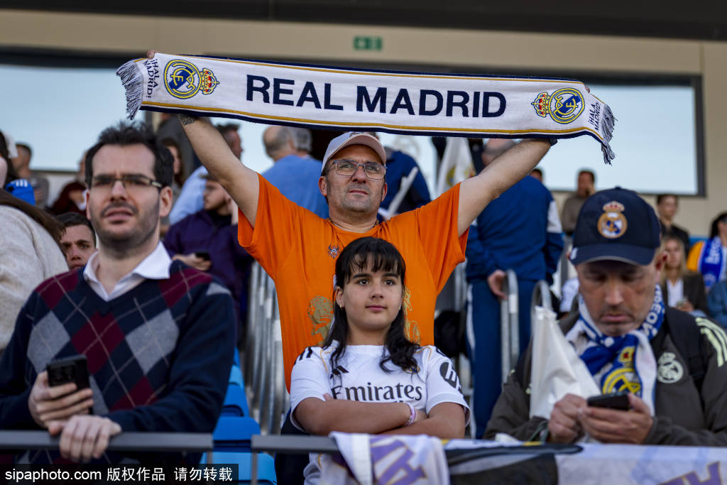 欧冠四分之一决赛:巴塞罗那对阵马德里竞技——诺坎普的每个进球与决胜关键