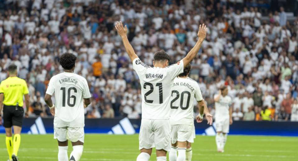 足坛冷门一夜!皇马主场战平赫罗纳,罗马大胜比萨,西汉姆联取得关键胜利